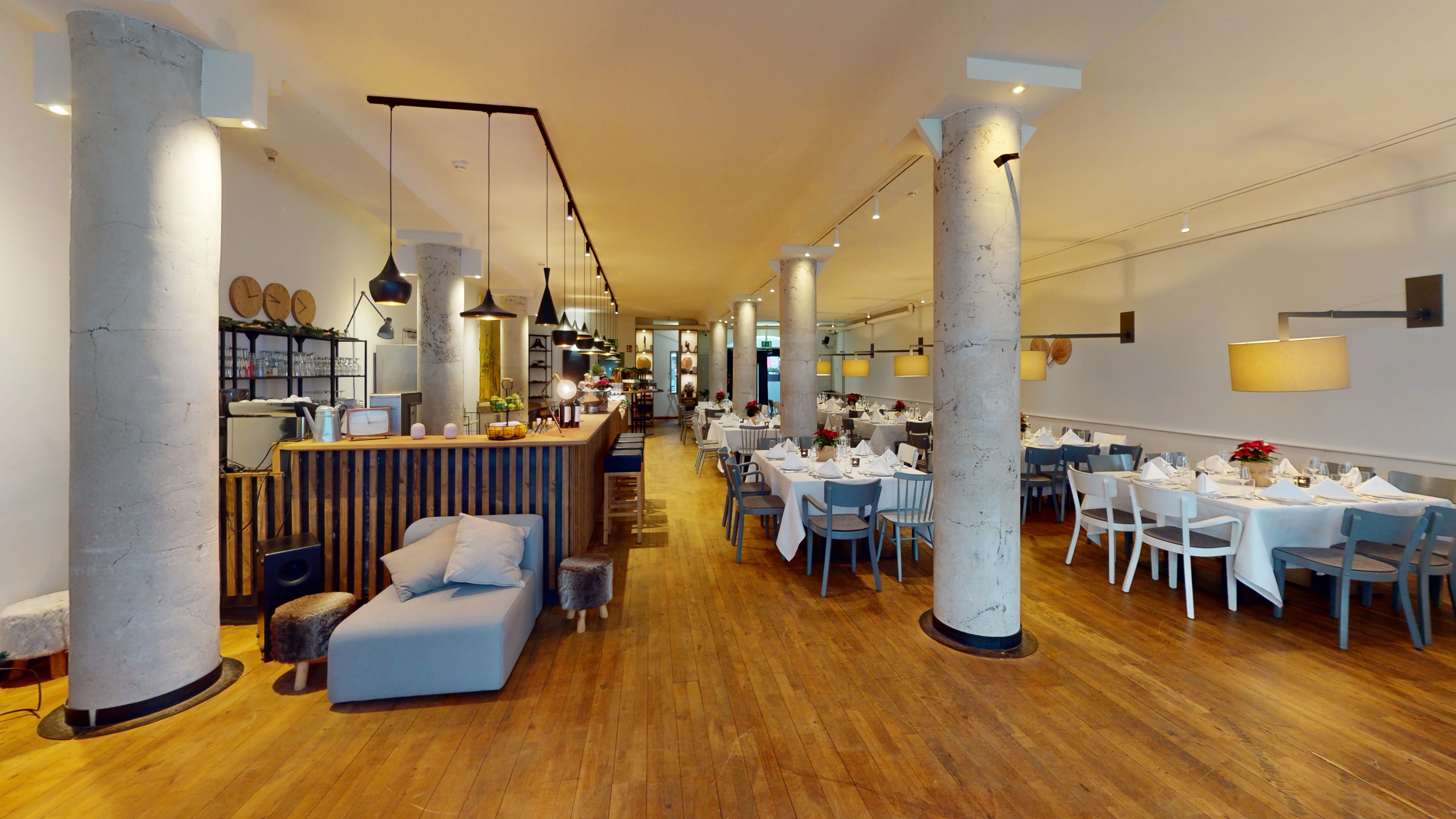 4K-Innenaufnahme einer Restaurant- und Eventfläche in Hamburg